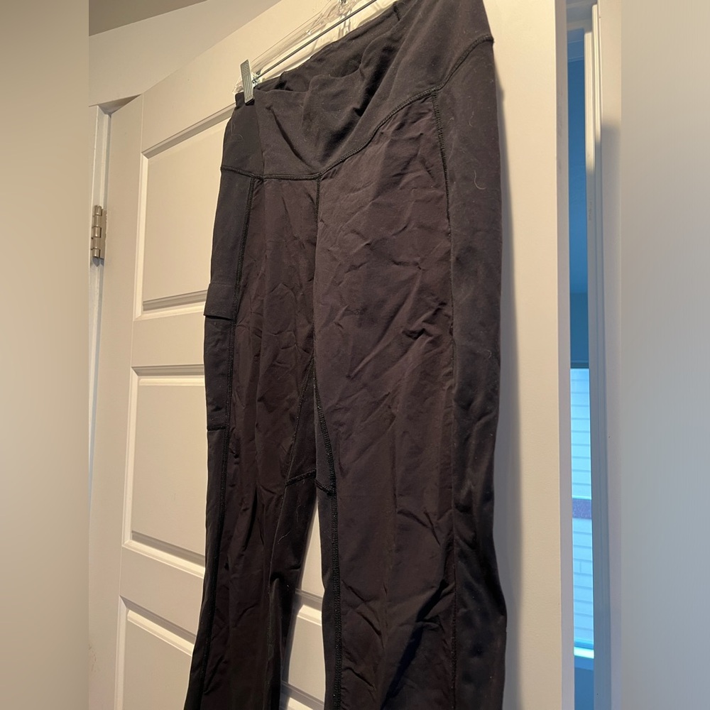 Women’s Kuhl outdoor pants - Picture 2 of 6